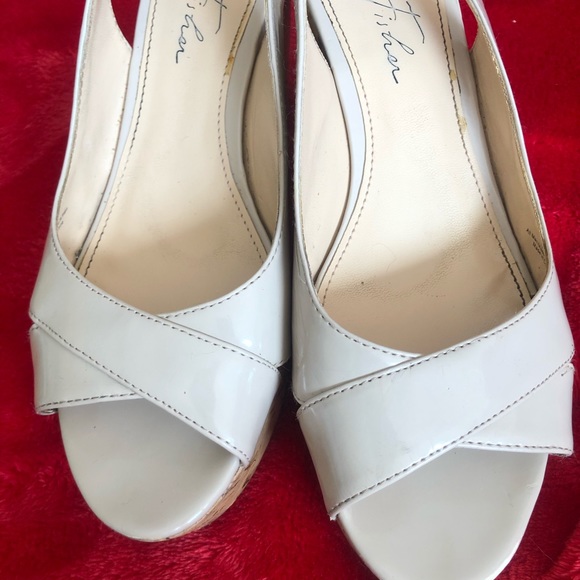 Shoes MARC FISHER CLEARING OUT - Picture 3 of 8